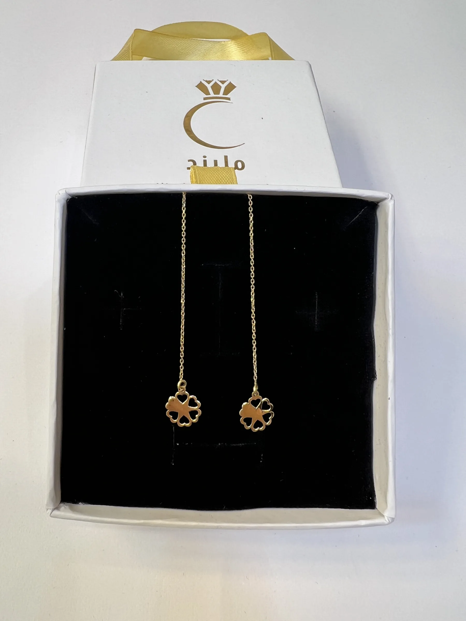 گوشواره طلا زنانه مدل بخیه ای طرح گل، طلای 18عیار
