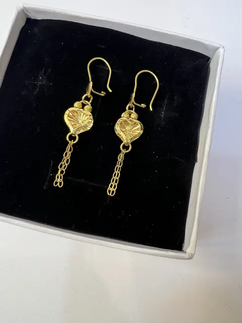 گوشواره طلا زنانه مدل آویزی قلب، طلای 18عیار