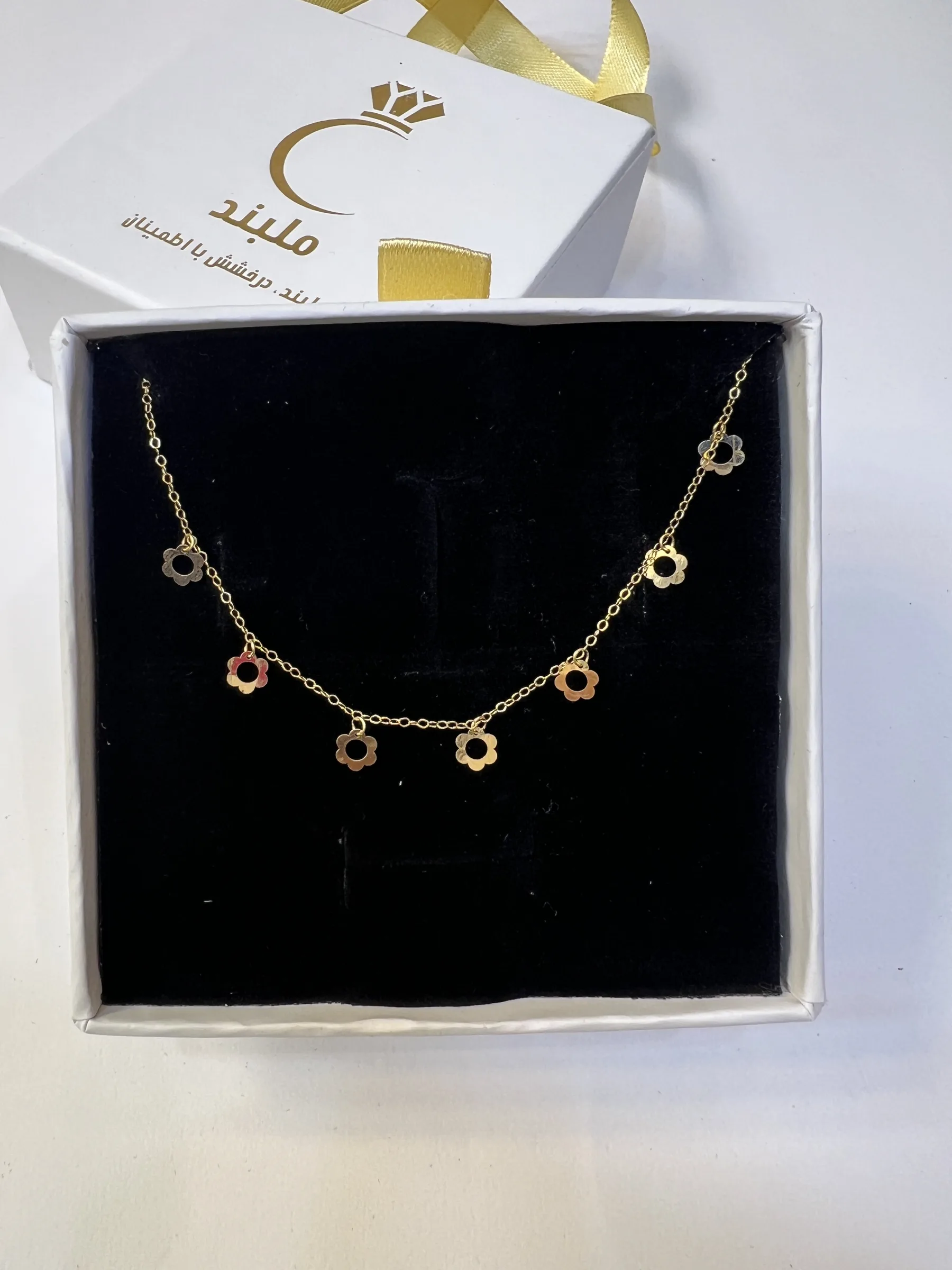 گردنبند طلا زنانه مدل شرابه ای، طلای 18عیار